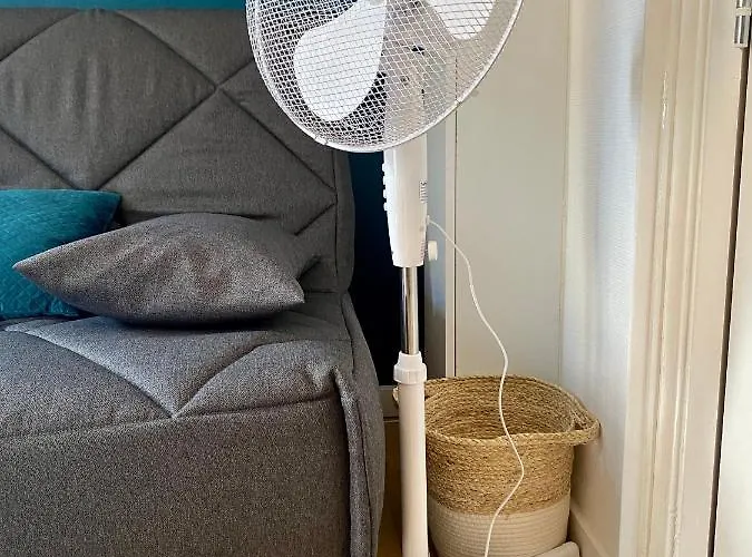 Sauzede - Centre-ville Apartment *